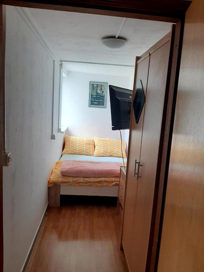 Apartment Tim Senj  Eksteriør billede
